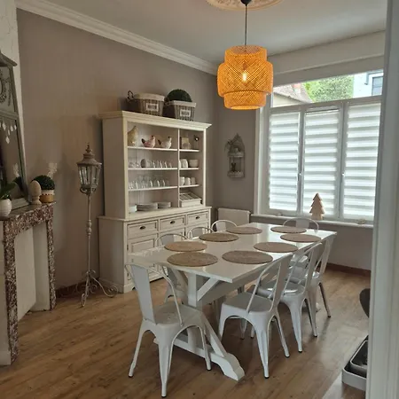 Maison De Caractere 4-8 Pers Holiday home Lumbres