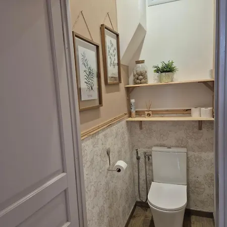 펜션 Maison De Caractere 4-8 Pers *