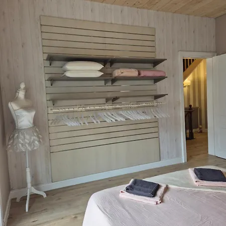 펜션 Maison De Caractere 4-8 Pers *