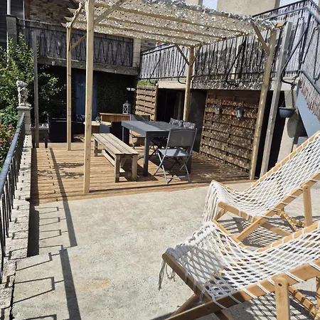 펜션 Maison De Caractere 4-8 Pers 룸브레